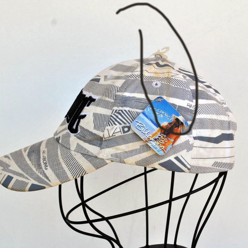 Billabong beige hat used with logo and graphic print