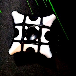 Fidget spiner rubik