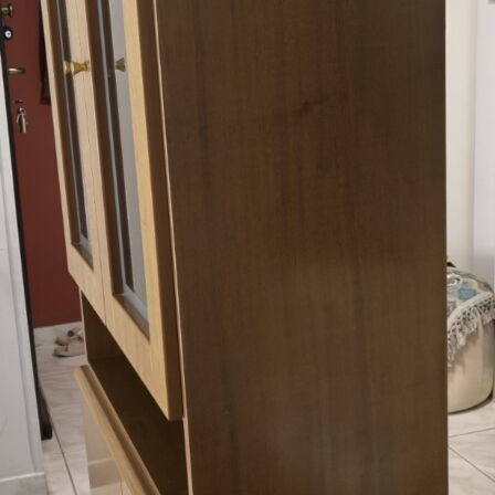 Showcase furniture like new