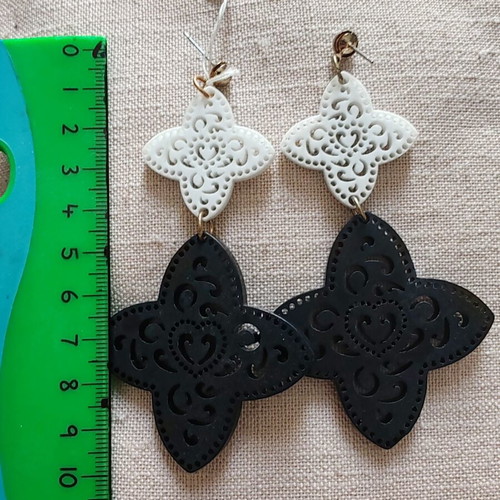 Fo Bijou earrings like new