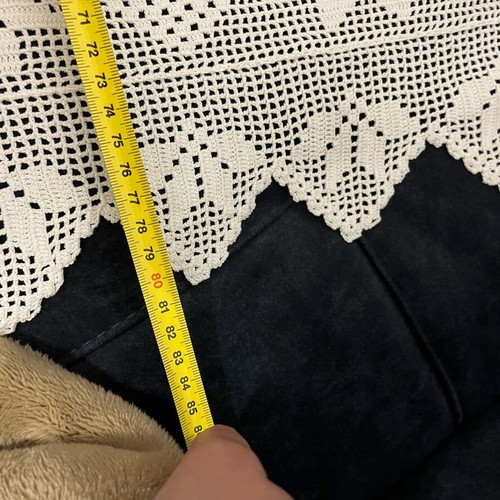 Handmade crochet table runner pattern like new (82x82)