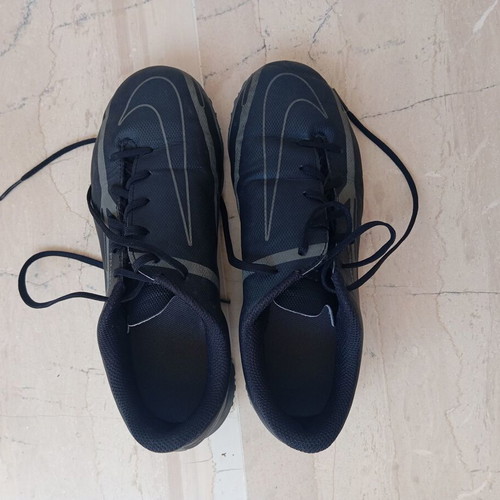 Nike Phantom football shoes used, sizes 36-37, black and grey