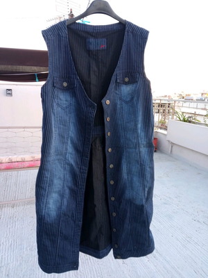 Mat sleeveless denim jacket like new