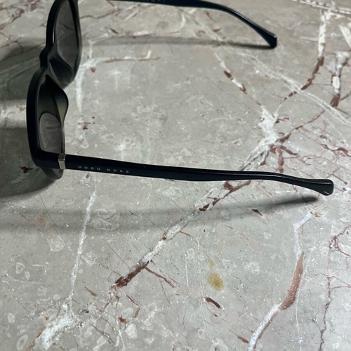 Hugo Boss sunglasses like new, black