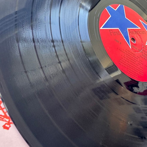 Dallas TV Soundtrack LP near mint, pop