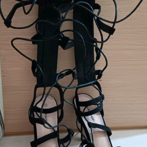Gladiator sandals Fullah Sugah size 39 like new, black