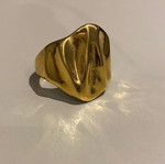 Adjustable ring like new