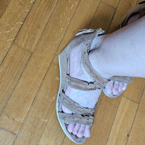 Alpe suede women's sandals size 39 like new, beige, 7 cm heel
