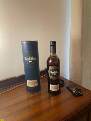 Glenfiddich 30 Years Old Pure Single Malt Vintage Whisky new