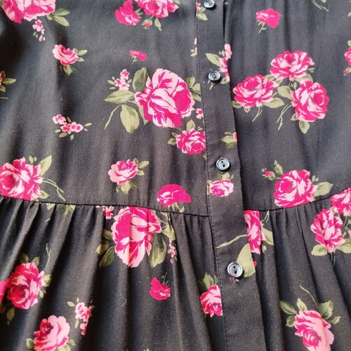 Floral dress Stradivarius size S, like new, black and pink