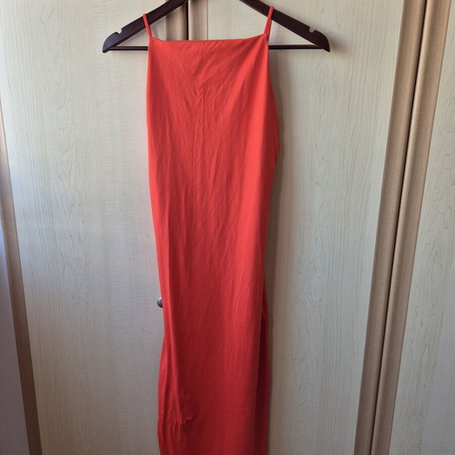 Zara red maxi dress with open back like new, size S