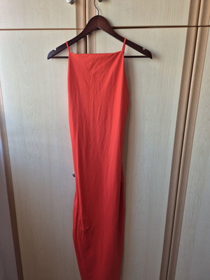 Zara red maxi dress with open back like new, size S