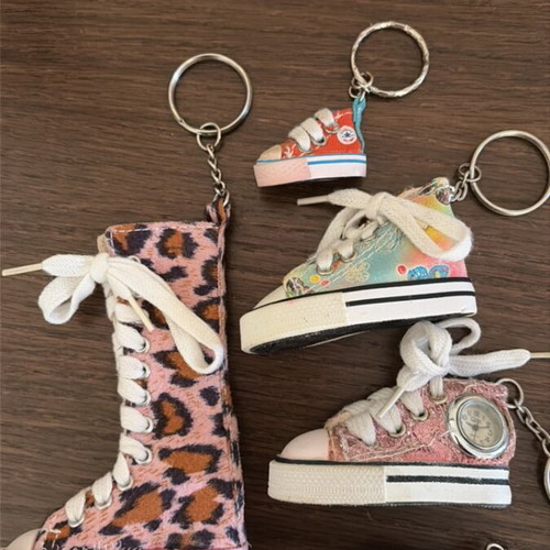 Converse Like Keychain Set like new, colorful pink