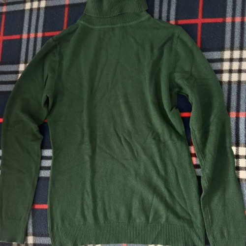 Women's green turtleneck S/M used