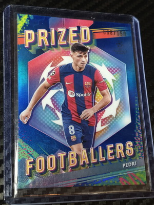 2023/24 Topps Finest UEFA Champions League Pedri Prized Footballers Blue Refractor card