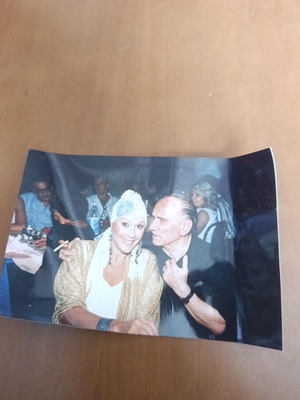 Photo of Zoe Laskari and Kostas Hatzichristos used