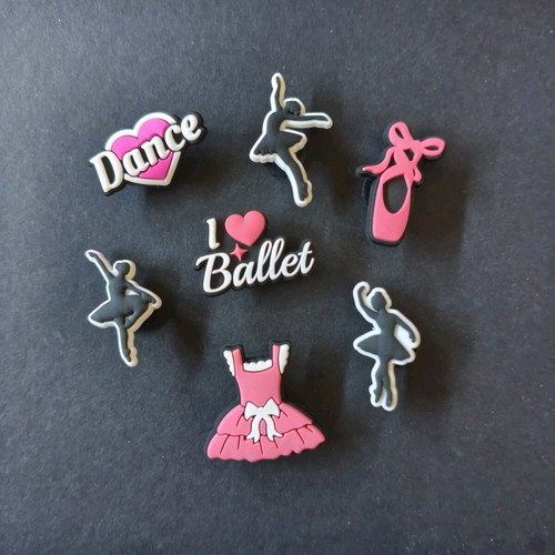 Crocs charms Ballet Love set like new, pink multicolor