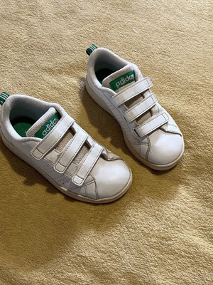 Αθλητικά παπούτσια Adidas για αγόρι, νούμερο 30, άσπρα και πράσινα