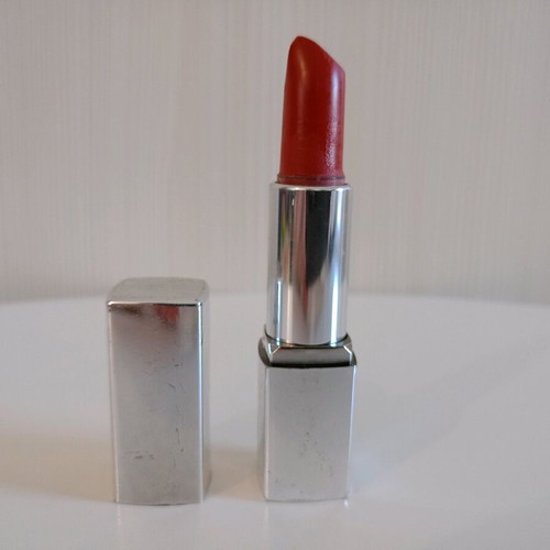 Red lipstick used