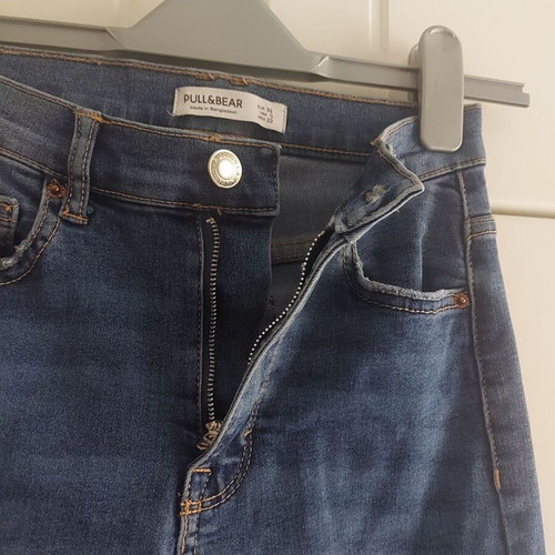 Pull & Bear elastic jeans size 32 like new, blue