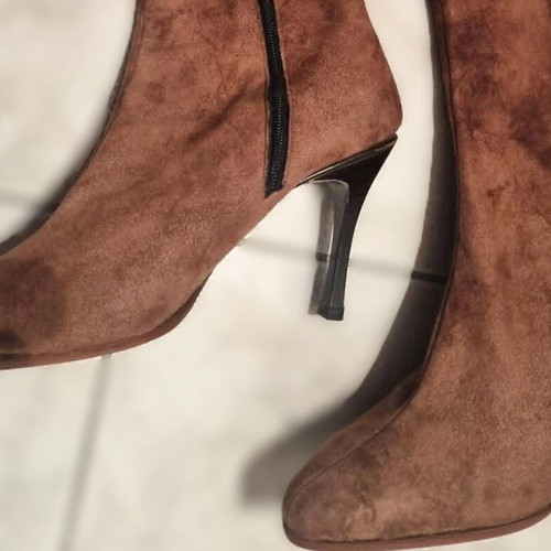 Women's brown suede knee-high boots like new, size 40