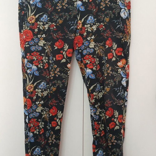 H&M 3/4 pants used, multicolor size XL