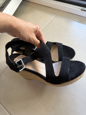 Oysho black espadrille sandals size 38 used