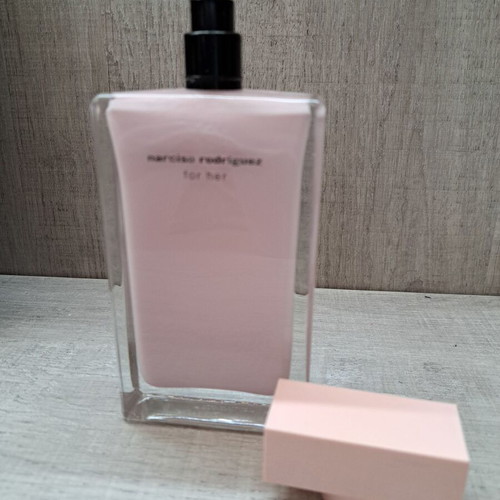 Narciso Rodriguez for her 100ml bottle like new, pink authentic