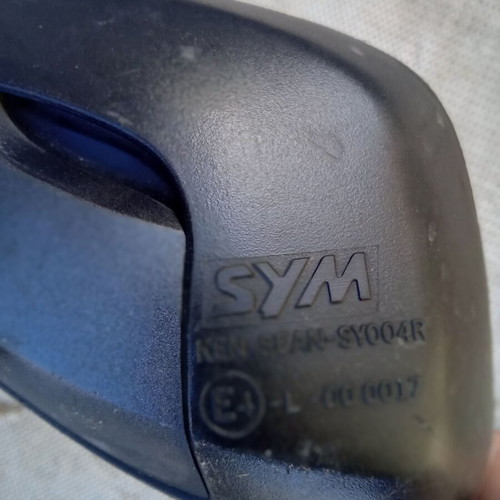 Sym scooter mirror like new