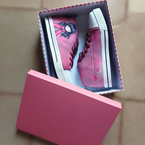 Santoro London Gorjuss high sneakers size 35 new pink and burgundy