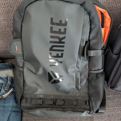 Yenkee laptop bag like new, black and orange