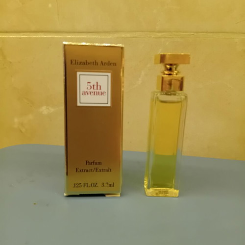 Elizabeth Arden 5th Avenue mini perfume new with box