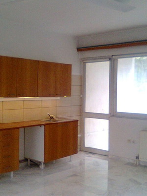 Office 140 sqm in Agia Paraskevi, 1st floor, good condition