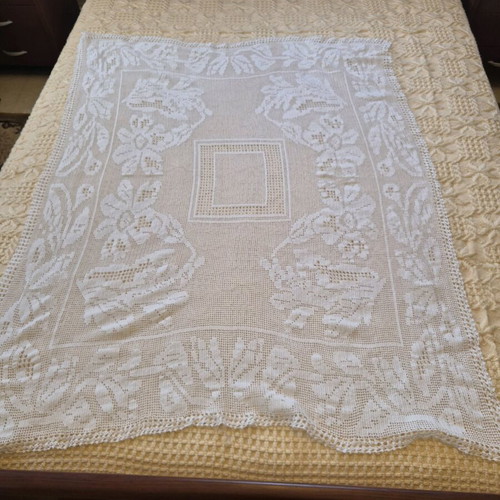 Handmade white rectangular tablecloth new 110x145