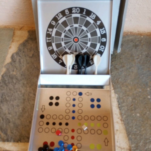 Magnetic board games new in metal case