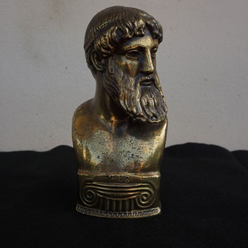 Bronze bust of Zeus used