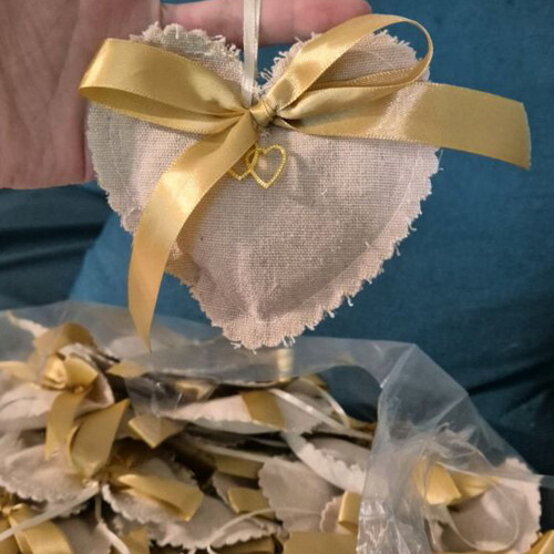 Bombonieres new, heart-shaped pouch with gold decoration, pack of 100