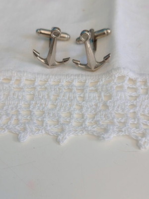 Cufflinks anchor shaped silver color like new