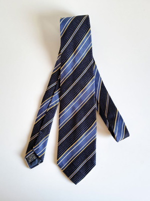 Ermenegildo Zegna tie 100% silk jacquard diagonal stripes like new