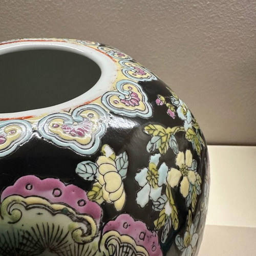 Chinese antique vase like new, size 30 cm height