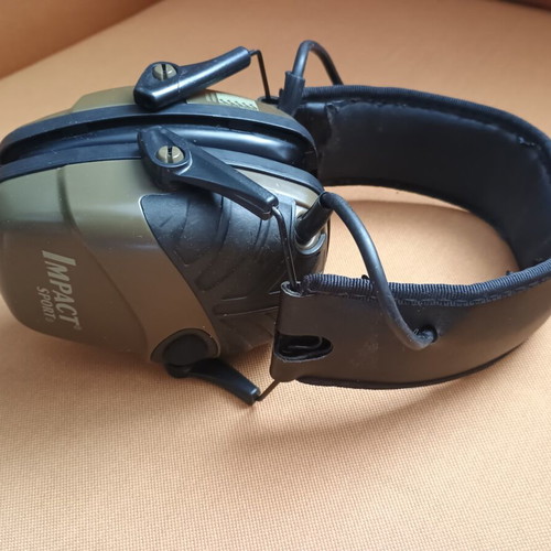 Howard Leight Impact Sport electronic earmuffs like new, olive green