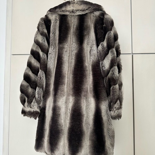 Vintage Faux Fur coat eco-friendly, like new, two-tone size L