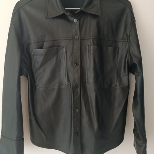 Stradivarius μαύρο πουκάμισο overshirt δερματίνη μέγεθος M σαν καινούργιο