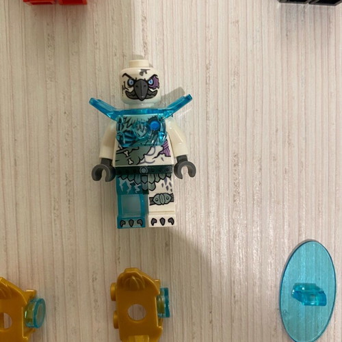 Lego Chima figures and accessories used collection