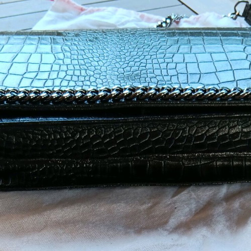Black leather crossbody bag like new with silver chain