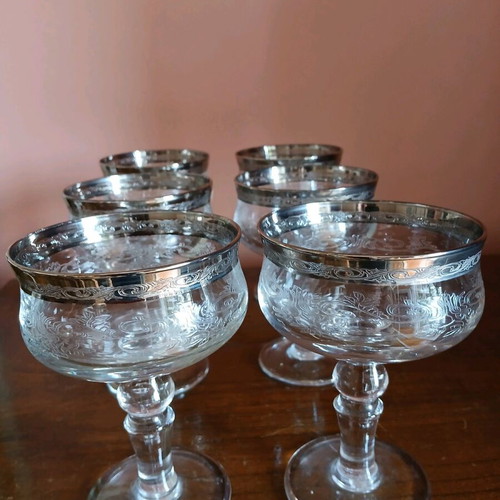 Murano Medici 6 champagne glasses new, vintage with platinum rim