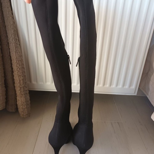 Ash suede boots like new, size 39, black
