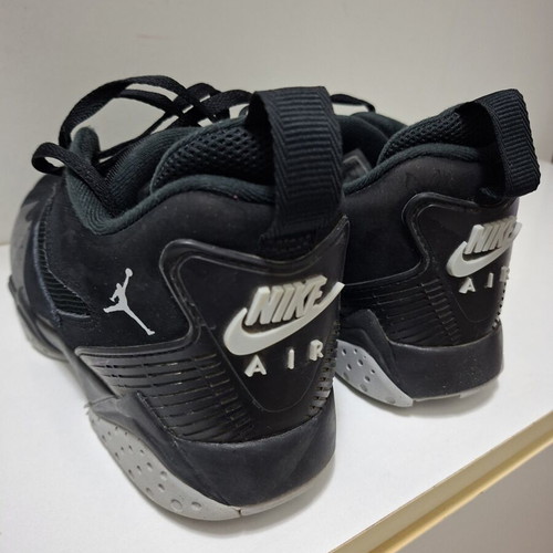 Nike Air Jordan MVP 92 sneakers like new, size 44, black and grey
