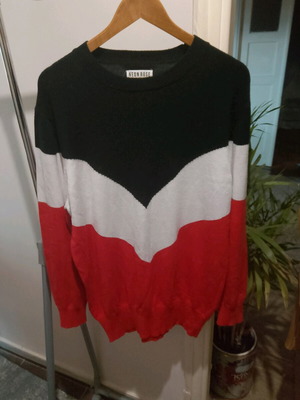 Neon Rose sweater size M like new, vintage style