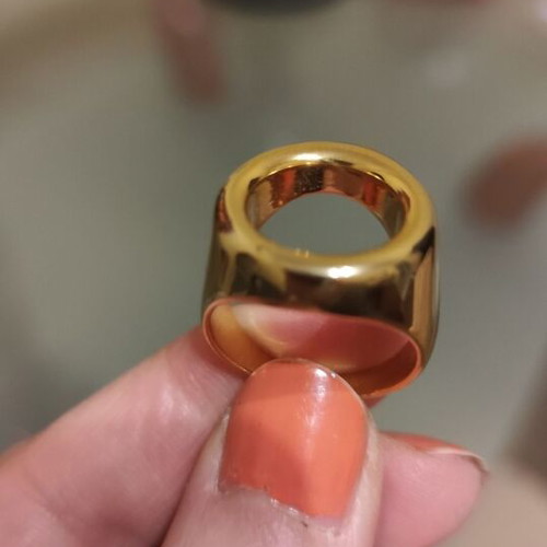 Gold ring new, stainless steel, size 8, circular design